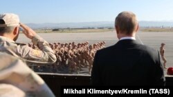 Putin Hmeimim hərbi hava bazasında, 11 dekabr 2017-ci il