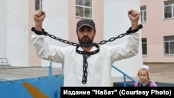 Организатор марша протеста детей-сирот Георгий Нацвлишвили 