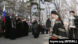 Митрополит Крымский и Симферопольский УПЦ МП Лазарь, молитва за «самооборону». Февраль 2015 г.