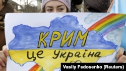 «Стратегия деоккупации и реинтеграции Крыма» была принята еще до полномасштабного вторжения России в Украину и нуждается в «актуализации», считают эксперты